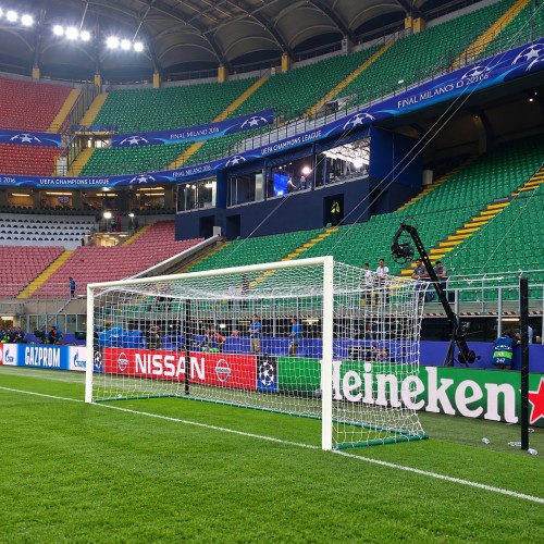 COPPIA porte da calcio a palo distanziato