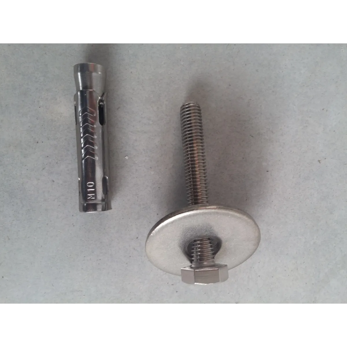Kit di fissaggio per blocchi partenza piscina in acciaio Inox