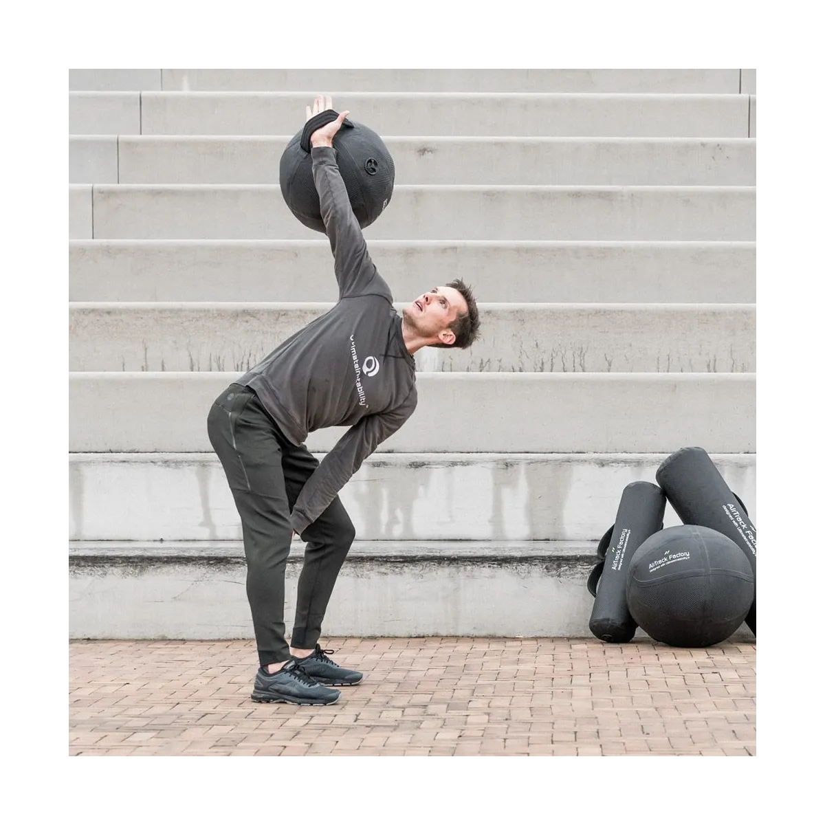 esercizio con aquaball