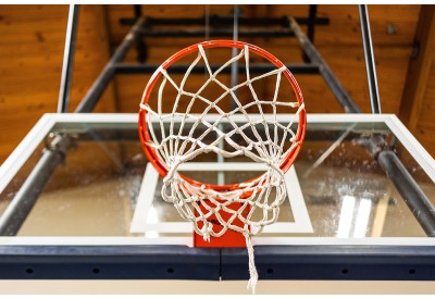 Come scegliere l'impianto da basket: guida tecnica all'acquisto