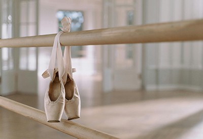 Guida alla scelta della sbarra danza: mobile o da parete?